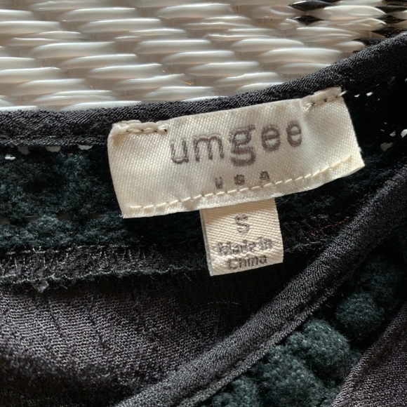 Umgee Boho Cold Shoulder ToonEmbroidery Floral - Picture 7 of 11